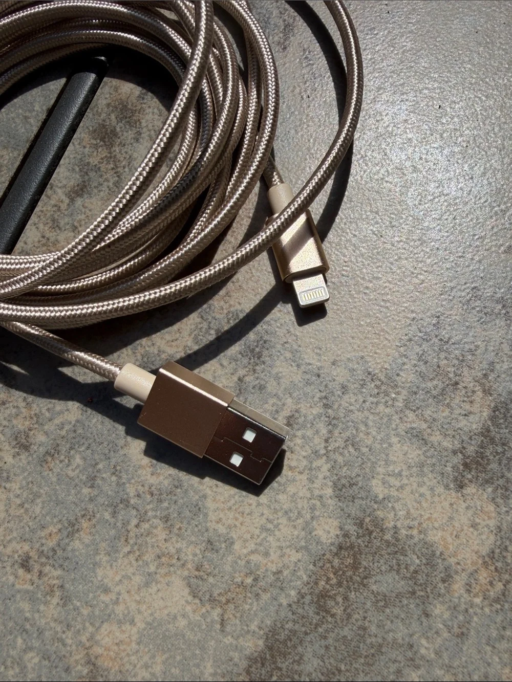 Apple style IPhone 10’ cords. Set of 2